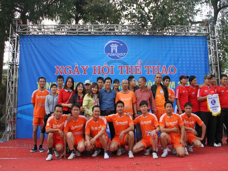 Tưng bừng ngày hội thể thao Hanoitourist 2013